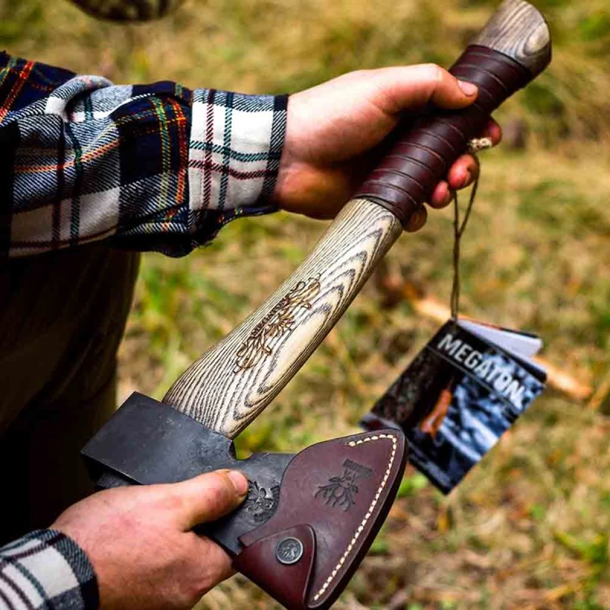 Megaton Axe Vidar Dövme Karbon Çelik Balta - 41 cm