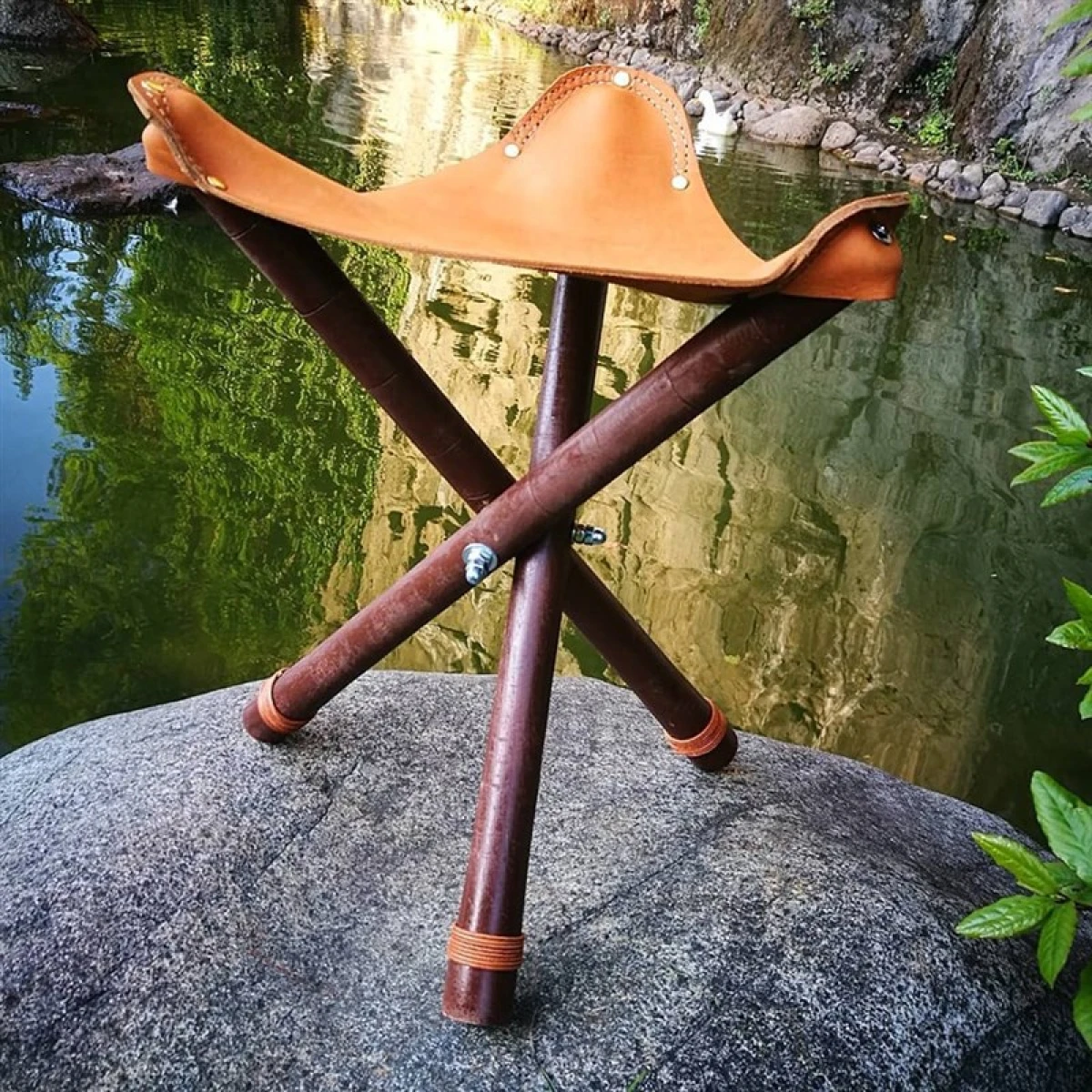 FUNKY CHAIRS Bushcraft Katlanır Deri Tabure