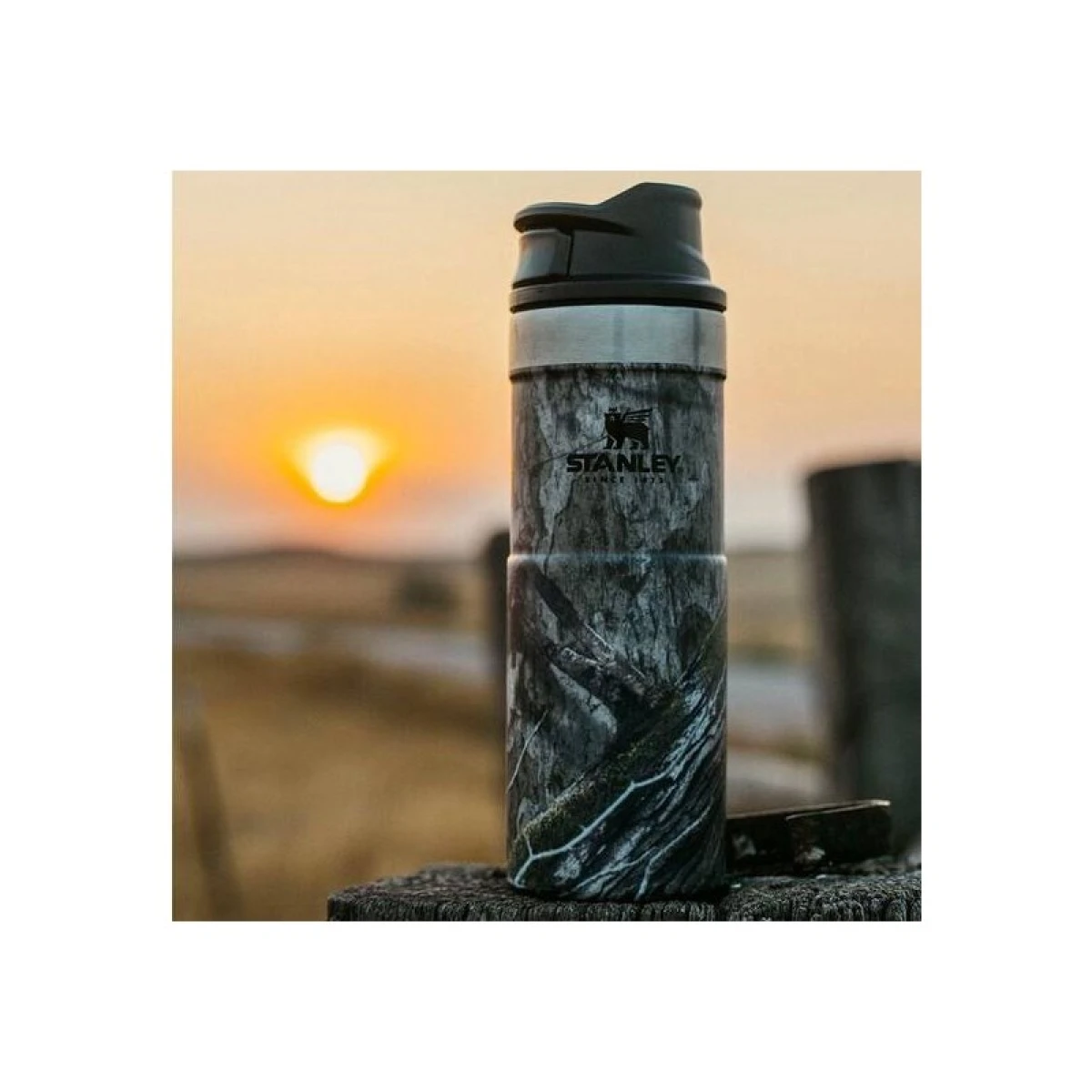 Stanley Klasik Trigger-Action Seyahat Bardağı 0,47 Lt- Kamuflaj