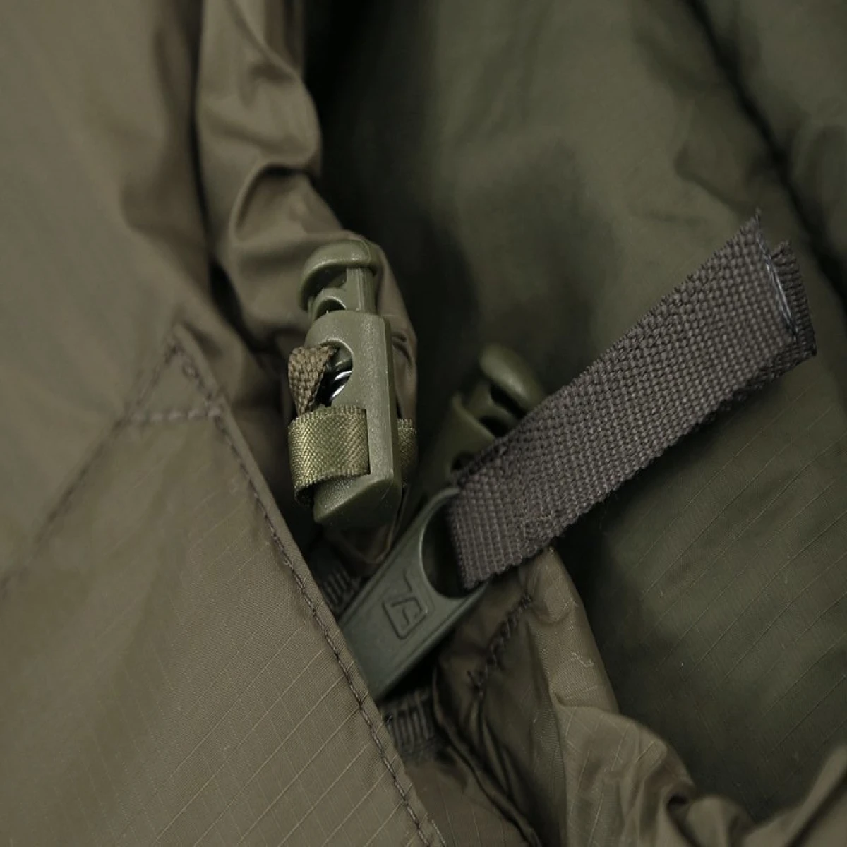 CARINTHIA DEFENCE 4 TYPE 185 UYKU TULUMU yeşil