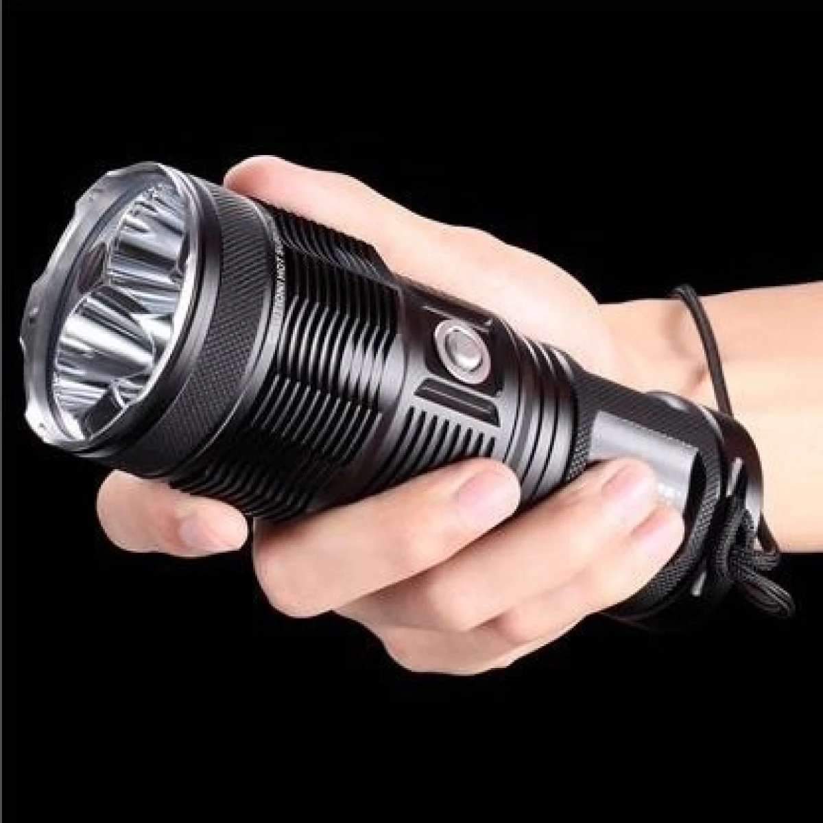 NITECORE TM15 El Feneri