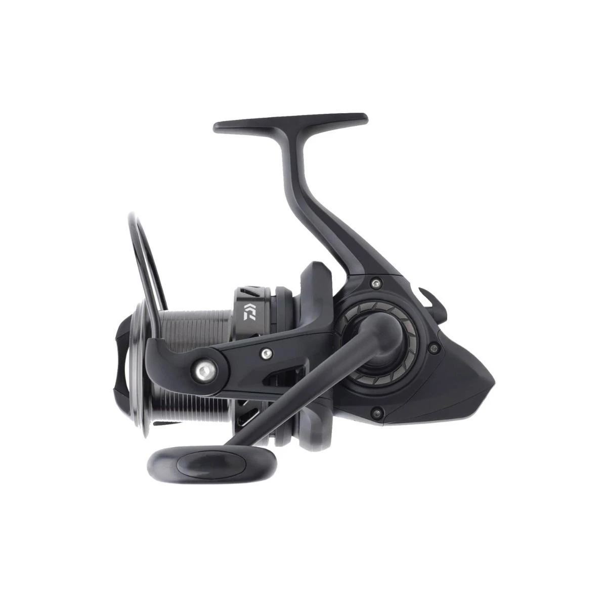 DAIWA Black Widow Carp Serisi Olta Makinesi BWC5000A
